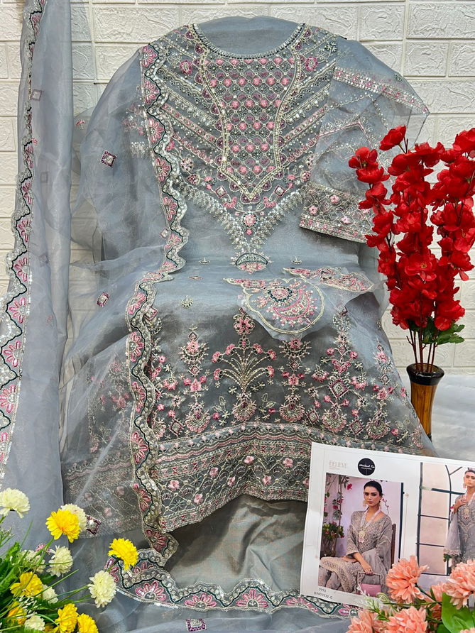 1332 A To D Mehboob Tex Embroidery Organza Pakistani Suits Wholesale Suppliers In India
